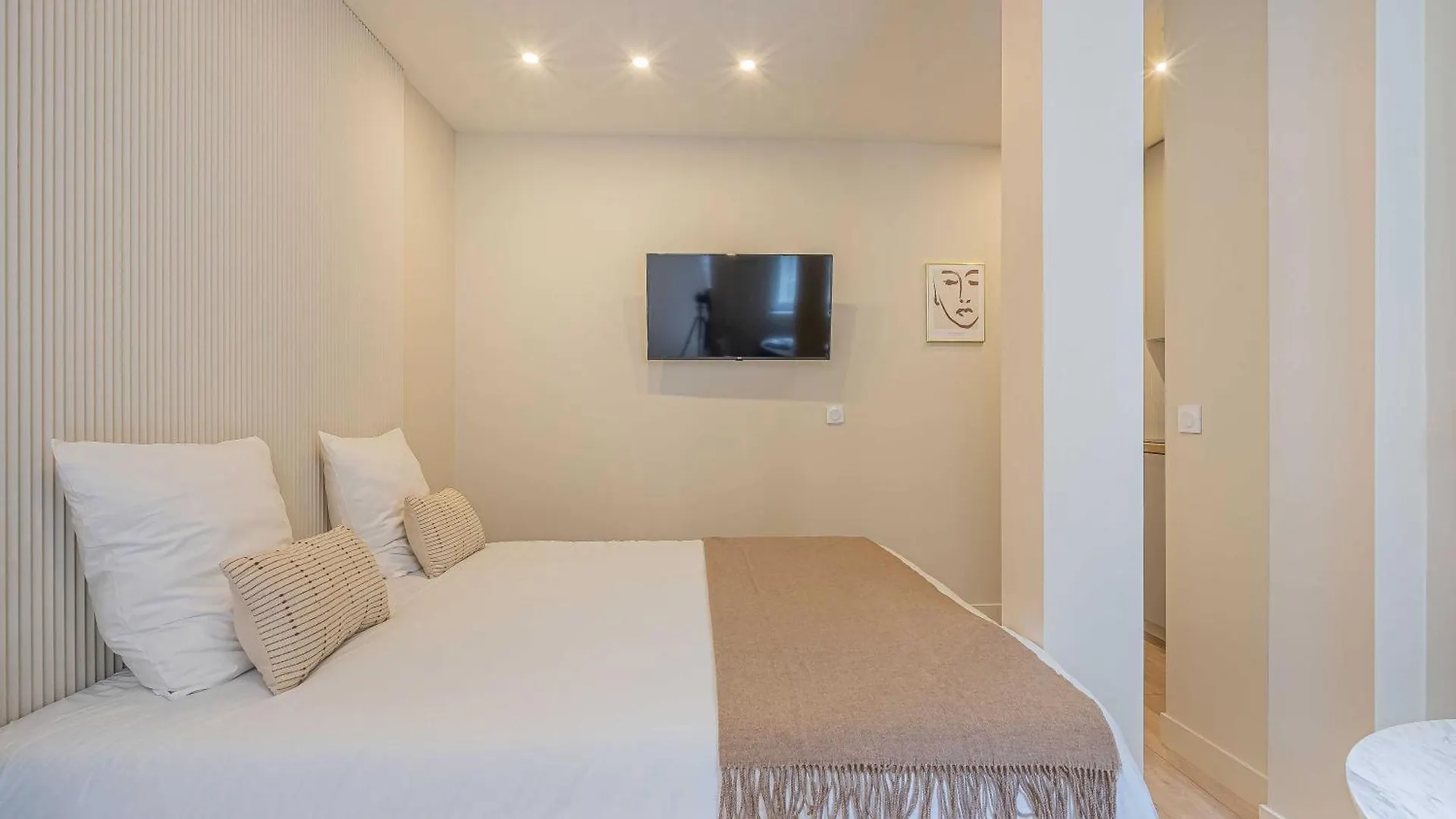 Residence Bon Marche Paris 0*,  France